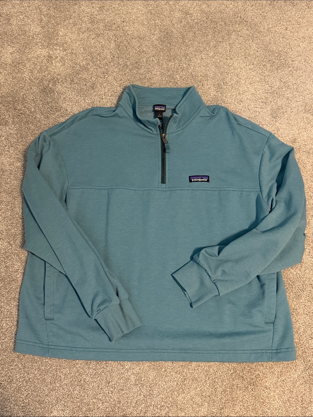 Patagonia quarter zip pullover sz L